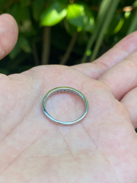 Platinum 0.25 tcw diamond ring size 6