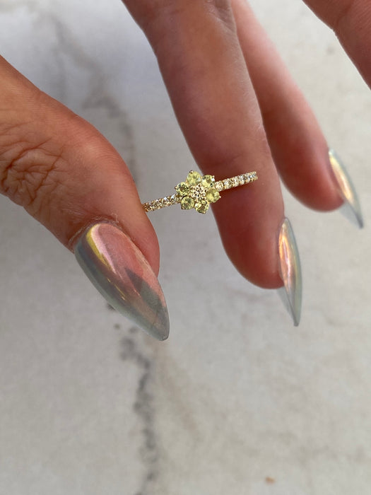10K Peridot & Diamond Flower Ring
