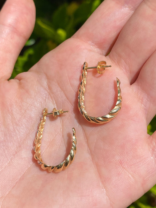 14k diamond twisted j hoop earrings