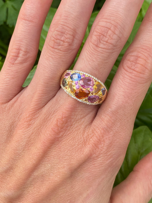 Vintage 18K Gold Rainbow Sapphire & Diamond Cluster Ring Size 7.75
