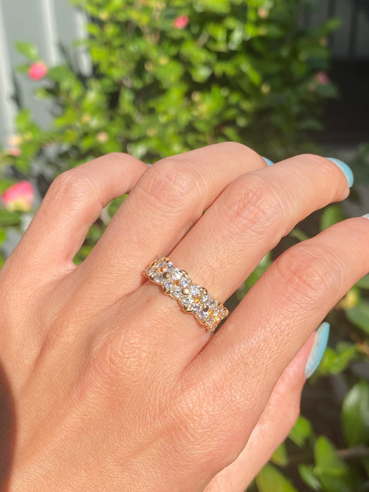 18k flower diamond ring size 7