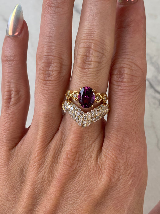 Vintage 18K Natural Diamond Chevron Ring – 1.00 TCW