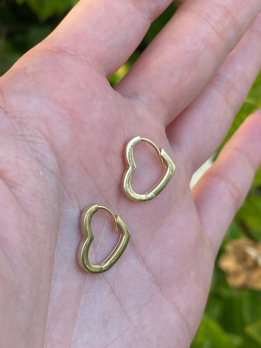 14k heart huggie earrings