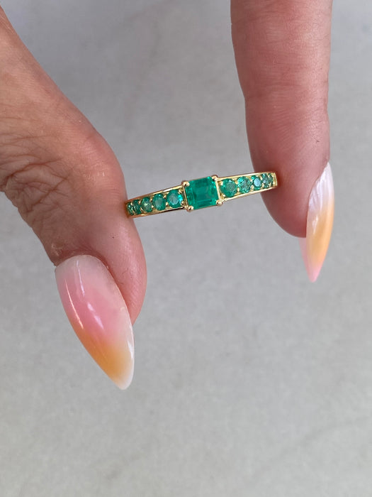 Vintage 18K Natural Emerald Ring