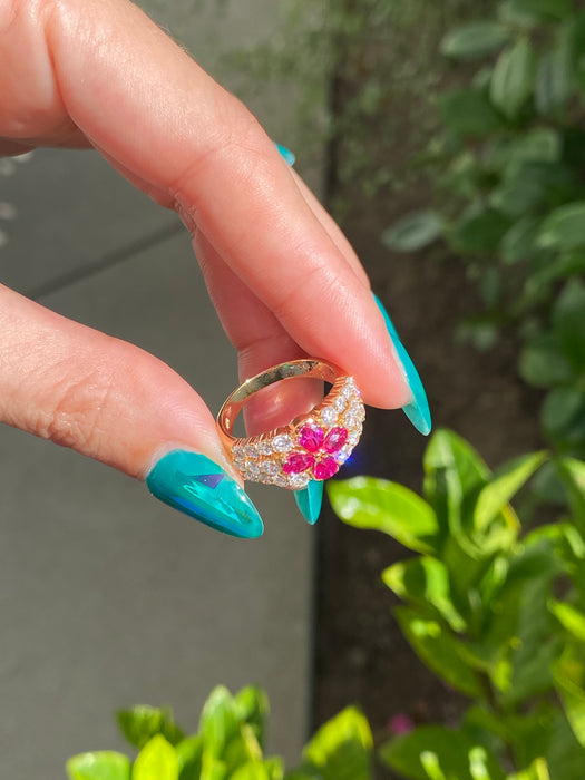 18k ruby and diamond flower ring size 6.5