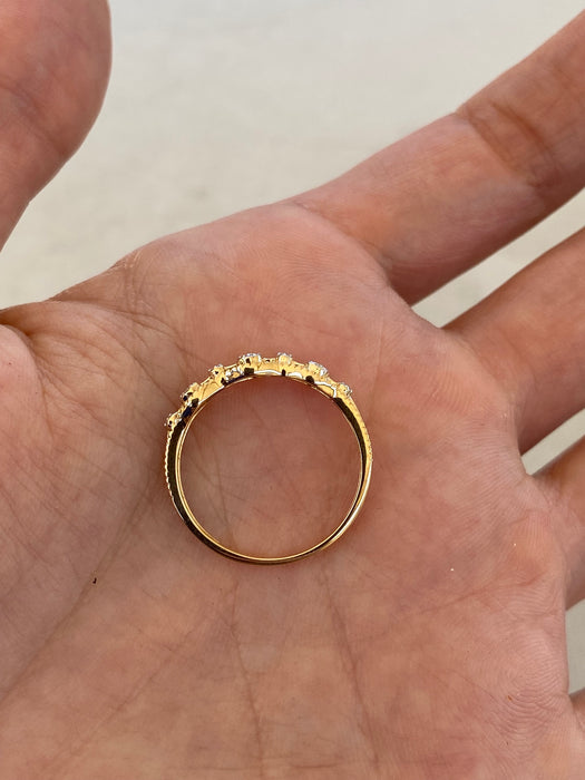 14K Gold Diamond Milgrain Scalloped Ring