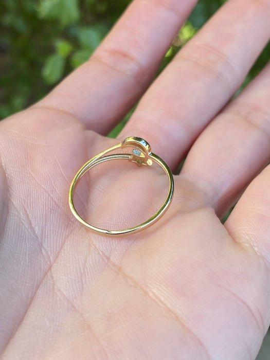 14k moon and fluted star ring