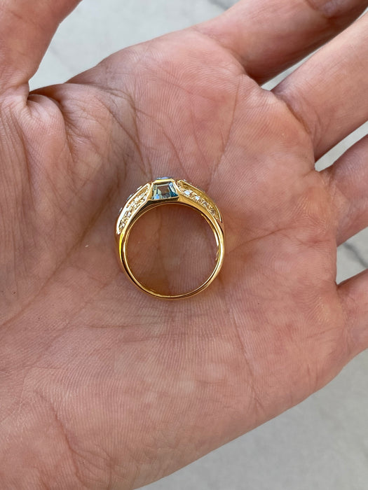 Vintage 18K Gold Blue Topaz & Diamond Geometric Ring – 2.84 TCW Blue Topaz