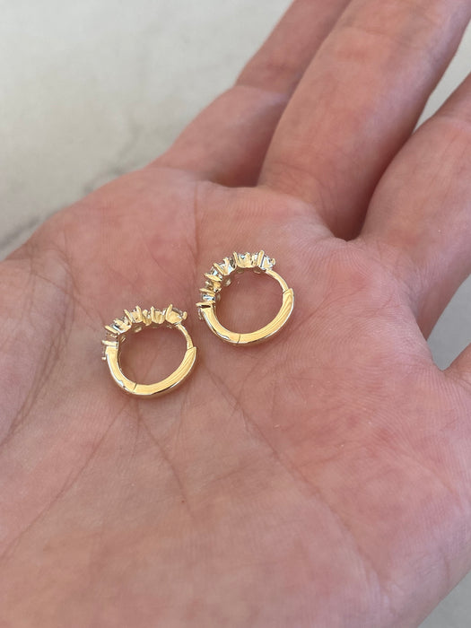 14K 0.62 TCW Graduated Lab Diamond Huggies