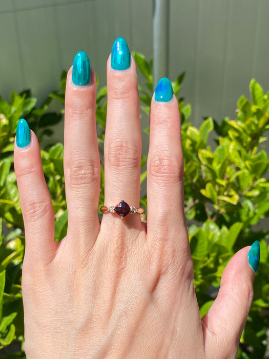 10k garnet diamond ring size 7