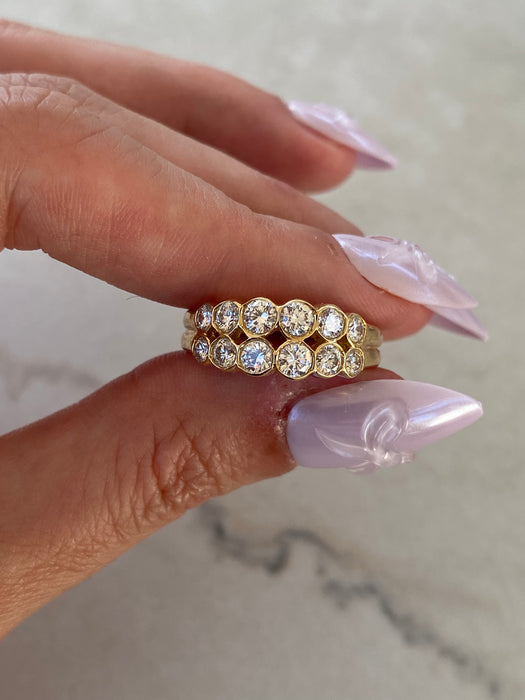 Vintage 18K Gold 1.1 Carat Bezel Set Diamond Ring