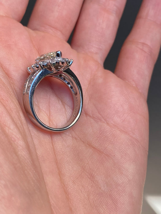 Platinum 900 3.83 tcw marquise diamond ring size 7