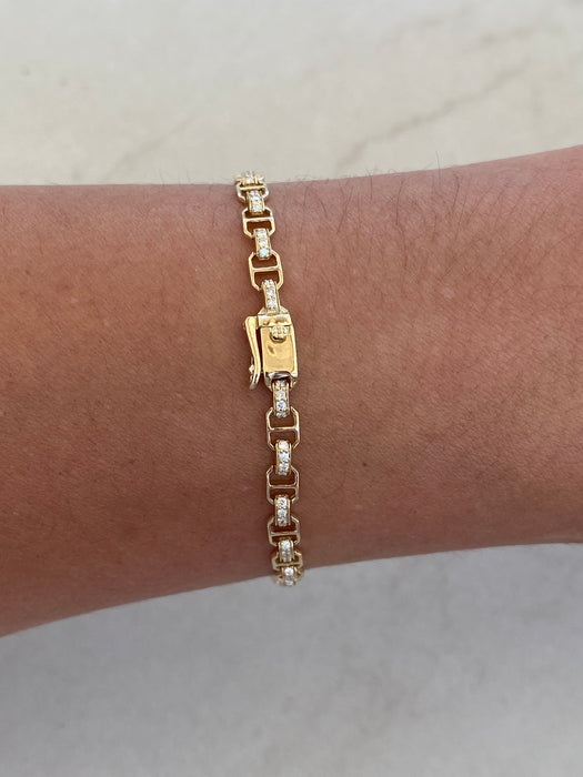 14K Gold Diamond Buckle Bracelet