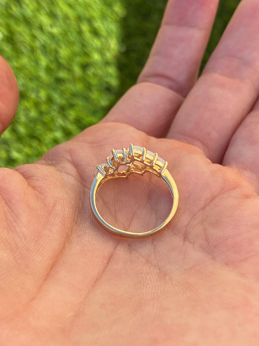 Vintage 14K Gold Opal Ring