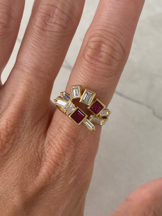 18k Gold Ruby Diamond Firework Ring Size 5.25