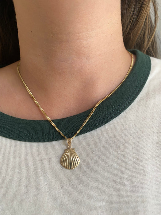 14K Gold Shell Charm Pendant
