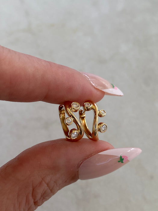 14K Natural Diamond Wavy Huggie Earrings
