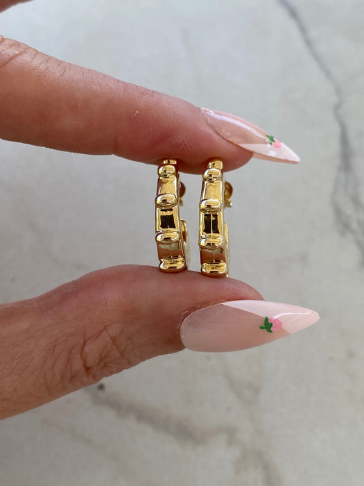 14K Gold Ribbed J-Hoop Earrings