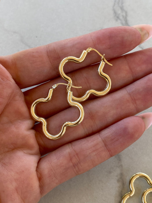 14K Gold Puffy Clover Hoop Earrings