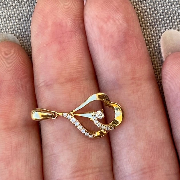 14k diamond pendant